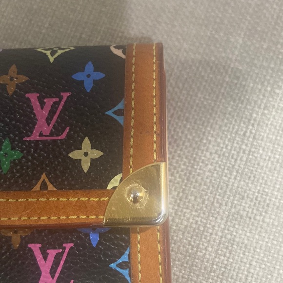 - Louis Vuitton Murakami case - Picture 14 of 14